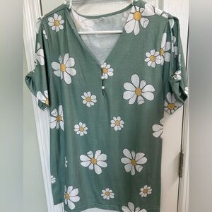 Green Cuffed Sleeve Boxy Blouse